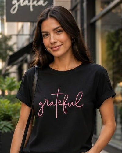 Camiseta Mujer Grateful, vista de frente